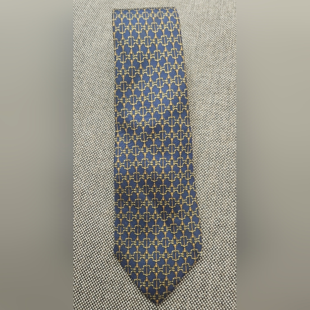 Hermès 703 OA  Necktie Tie 3.5" Navy Gold 100% Silk Made In France